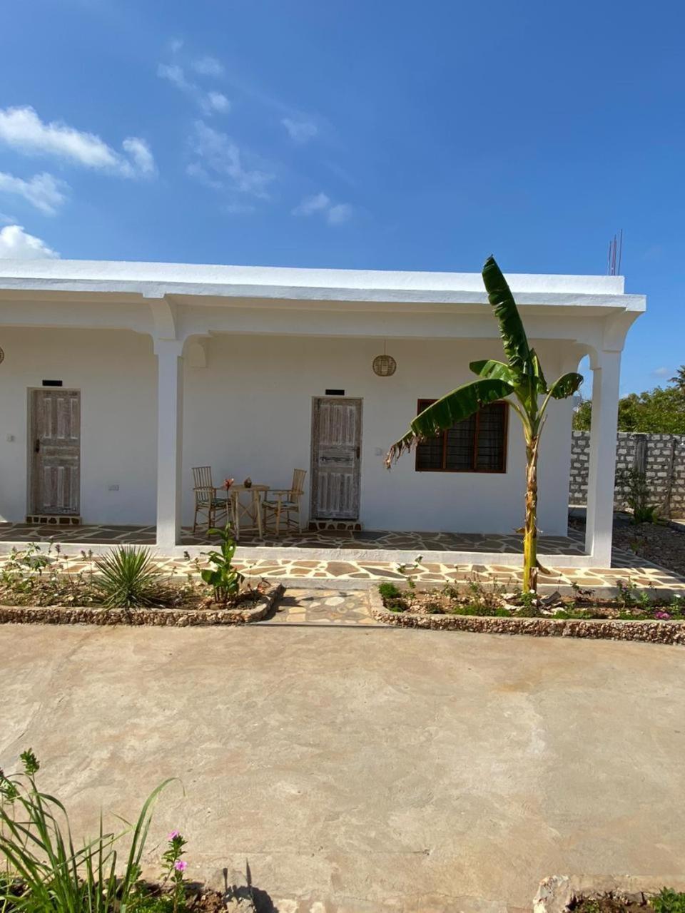 Bed and Breakfast Red Land House Ватаму Экстерьер фото